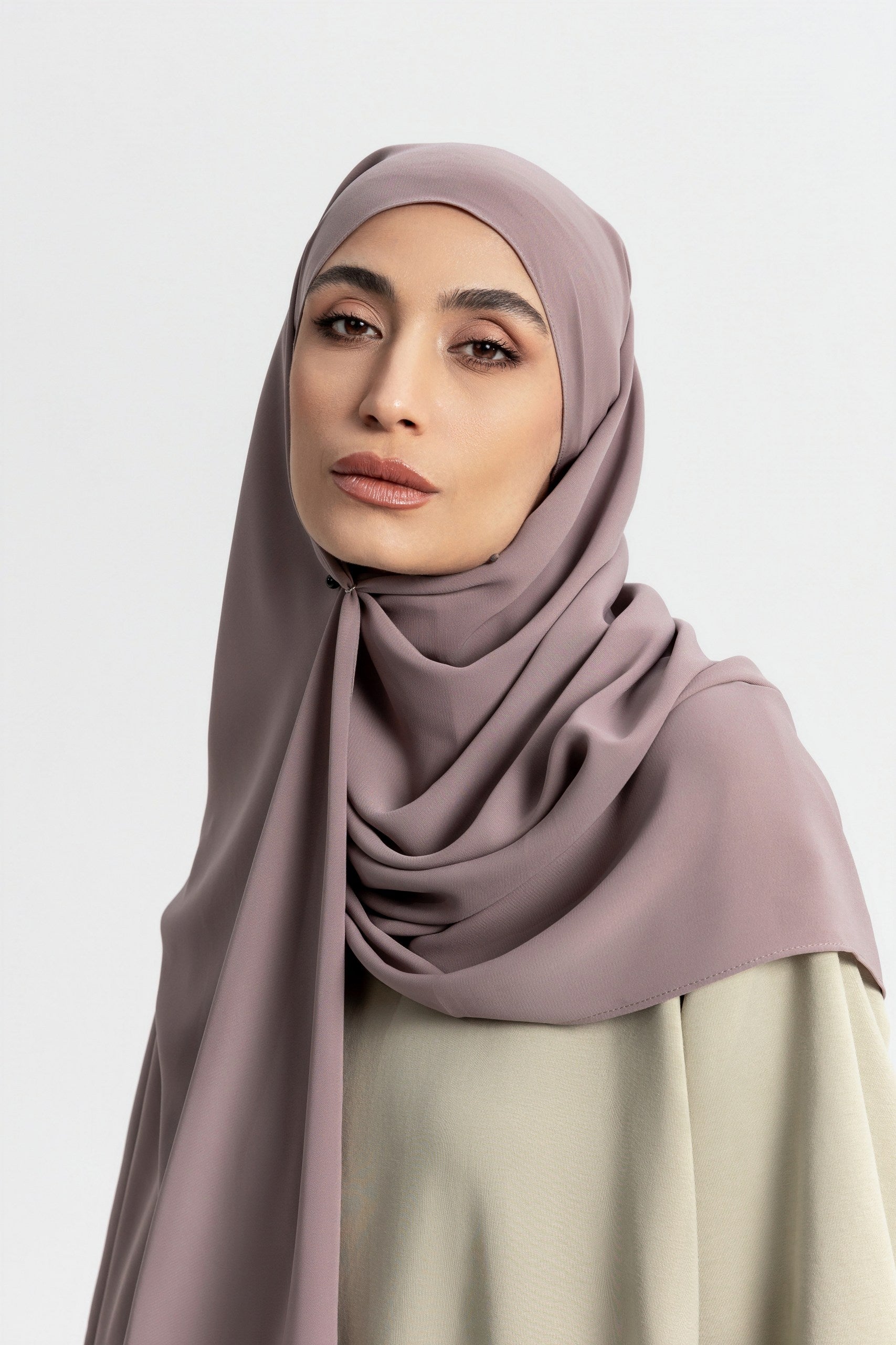 Maxi Hijab PAE Signature – Eisbraun