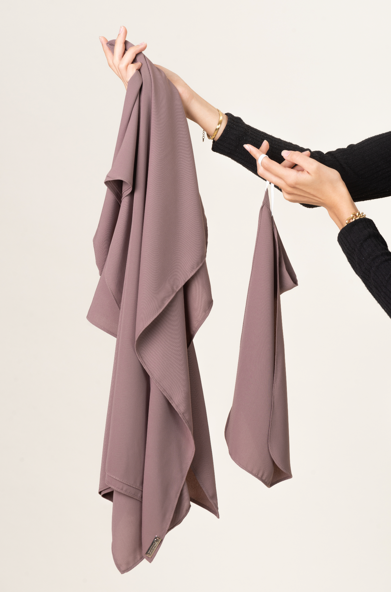 Maxi Hijab PAE Signature – Eisbraun